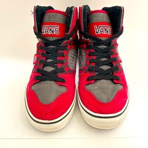 Kids Checkered High Top Vans Size 6.5